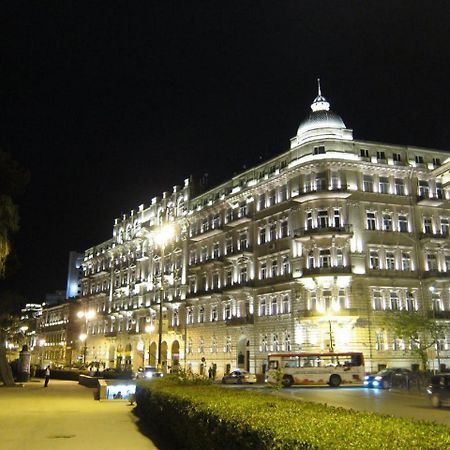 Metro City Hotel バクー エクステリア 写真