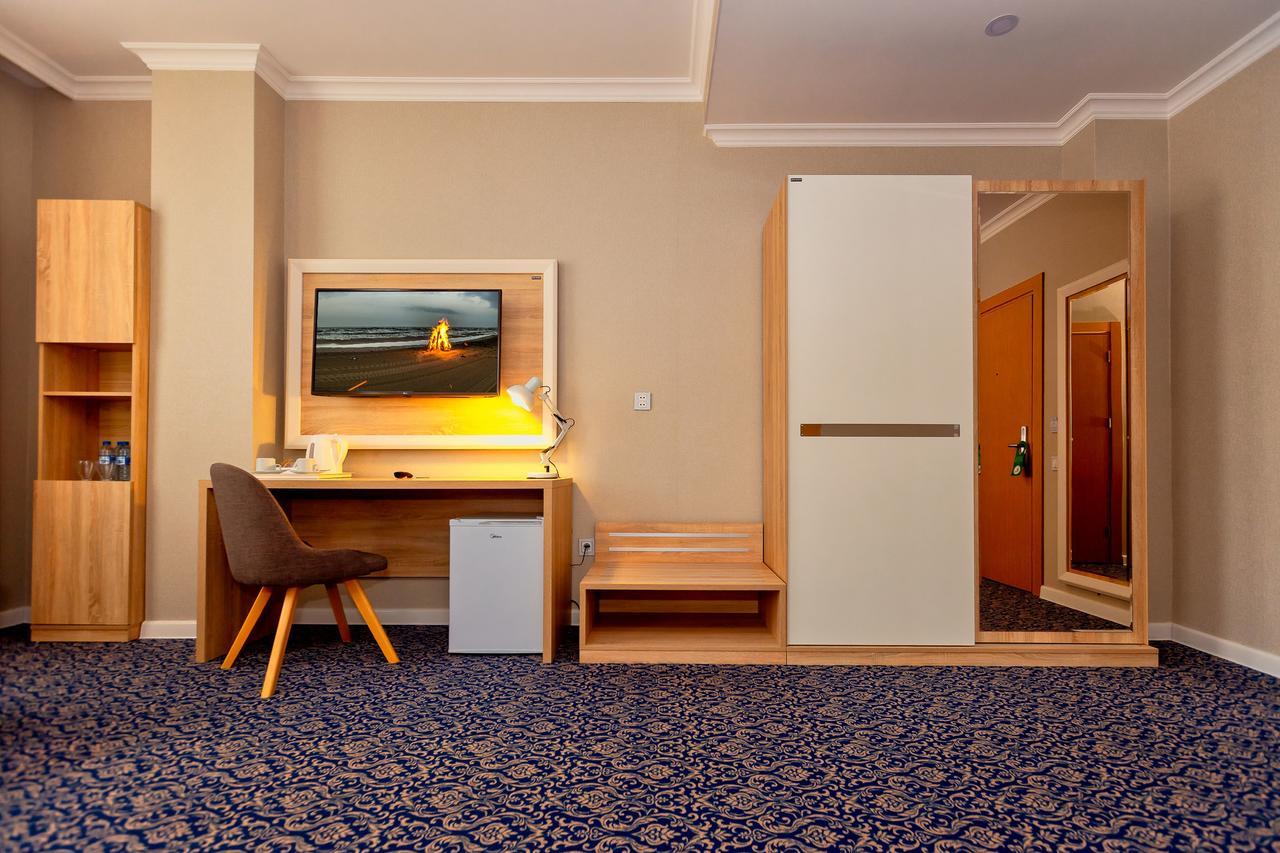 Metro City Hotel バクー エクステリア 写真