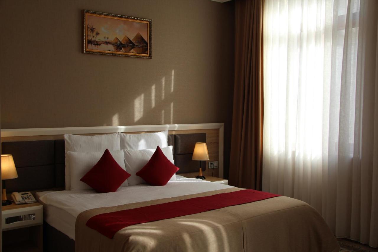 Metro City Hotel バクー エクステリア 写真