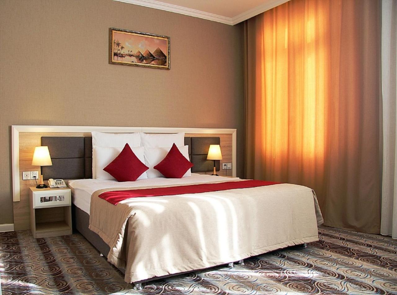 Metro City Hotel バクー エクステリア 写真